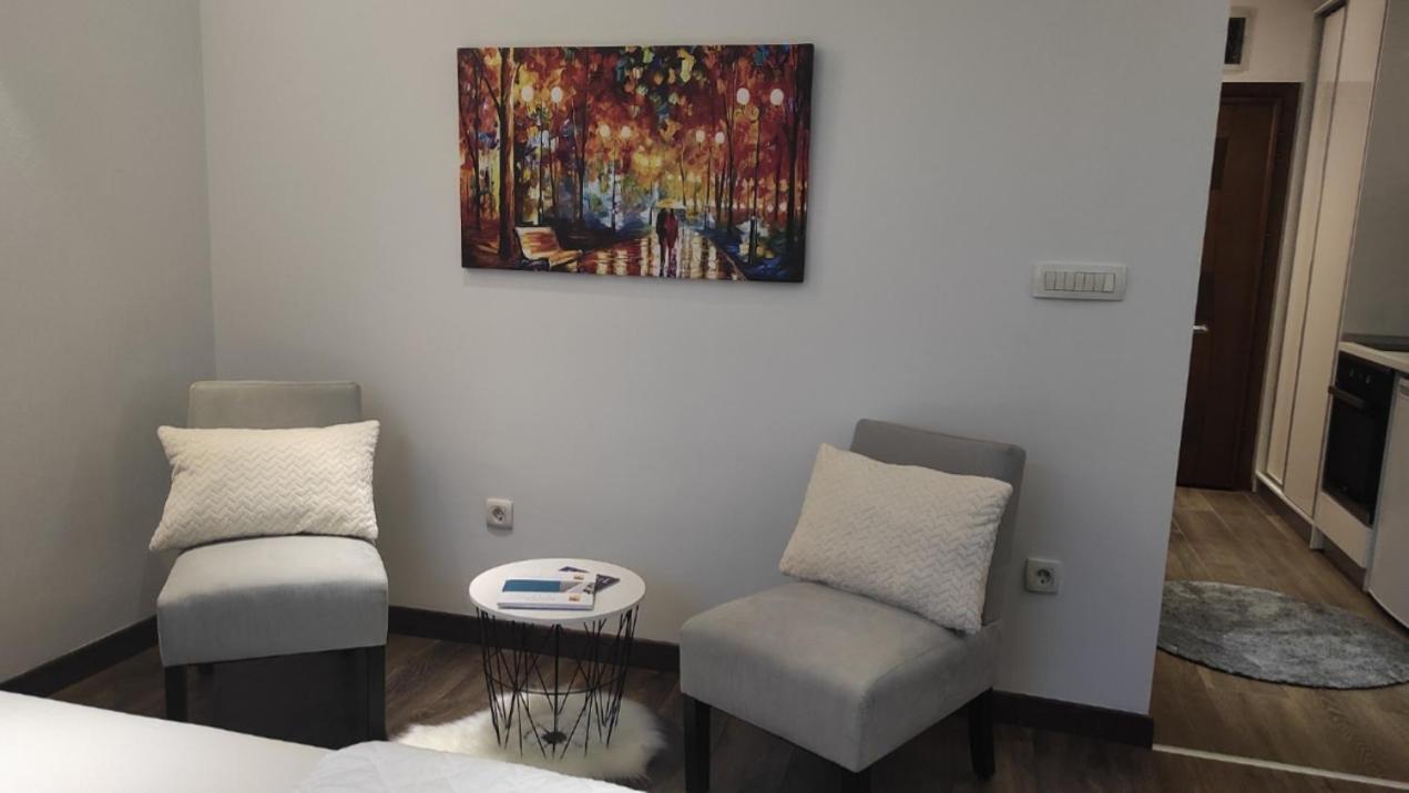 5 Star Central Studio Скоп'є Екстер'єр фото
