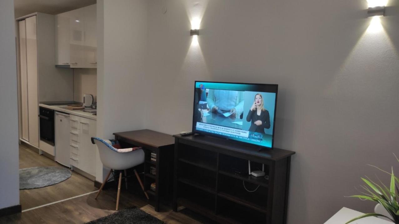 5 Star Central Studio Скоп'є Екстер'єр фото